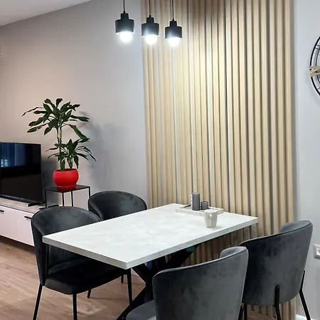 Appartement Golden Nelly First Line *